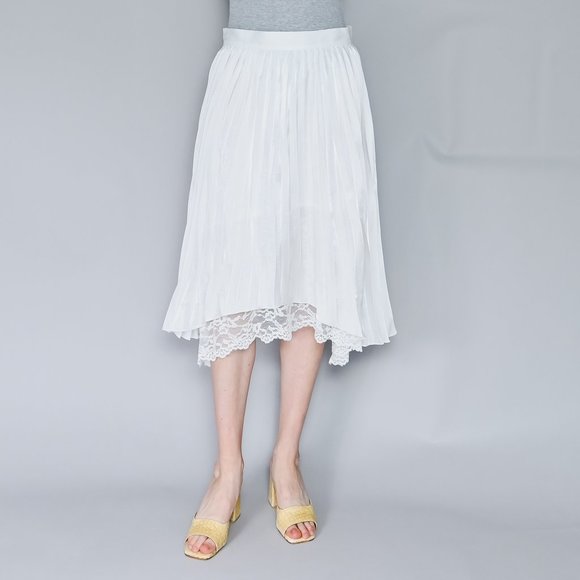 Calvin Luo Dresses & Skirts - CALVIN LUO Lace Hem White Satin Pleated Skirt NWT L